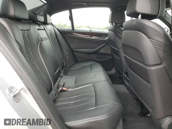 2017 BMW 5 Series 540i xDrive с VIN WBAJE7C39HWA03654, выставлен на аукционе Copart как лот 51593424 с пробегом 37 270 миль миль и Списание • Salvage title. История ставок и продаж доступна на DreamBid. Изображение 10.