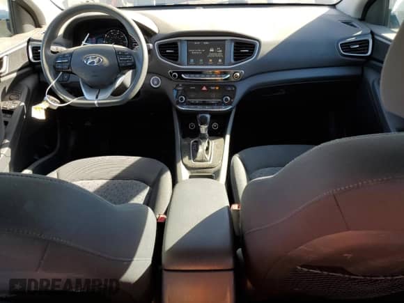 2019 Hyundai Ioniq Blue z VIN KMHC65LC9KU130865, wystawiony jako Copart lot #90495975 z przebiegiem 175 092 mil mil oraz Czysty tytuł • Clean title. Historia ofert i sprzedaży dostępna na DreamBid. Obrazek 8.