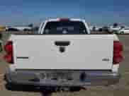 2007 Dodge 1500 SLT z VIN 3D7KR19D17G809089, wystawiony jako Copart lot #81653915 z przebiegiem 219 573 mil mil oraz Szkoda całkowita • Salvage title. Historia ofert i sprzedaży dostępna na DreamBid. Obrazek 6.