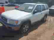 2001 Nissan Pathfinder SE z VIN JN8DR07Y01W530880, wystawiony jako IAAI lot #43348205 z przebiegiem 126 873 mil mil oraz . Historia ofert i sprzedaży dostępna na DreamBid. Obrazek 2.