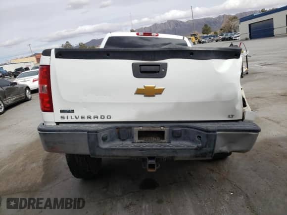 2012 Chevrolet Silverado 1500 LT z VIN 1GCRKSE71CZ286881, wystawiony jako Copart lot #68265835 z przebiegiem 176 289 mil mil oraz Szkoda całkowita • Salvage title. Historia ofert i sprzedaży dostępna na DreamBid. Obrazek 6.