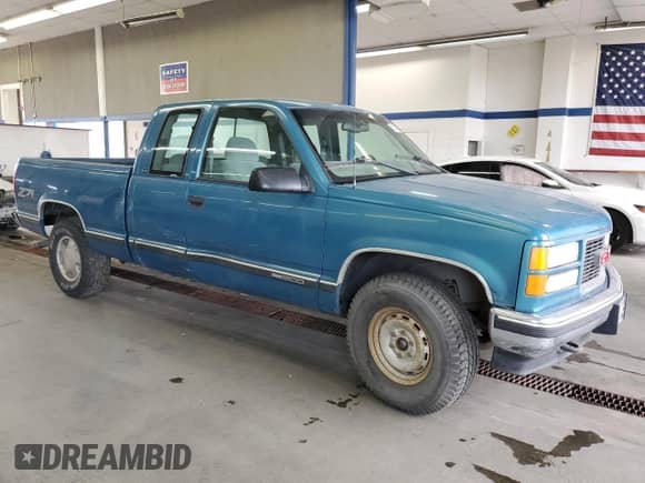 1997 GMC Sierra 1500 с VIN 2GTEK19R1V1555882, выставлен на аукционе Copart как лот 80388325 с пробегом 140 233 миль миль и Списание • Salvage title. История ставок и продаж доступна на DreamBid. Изображение 4.