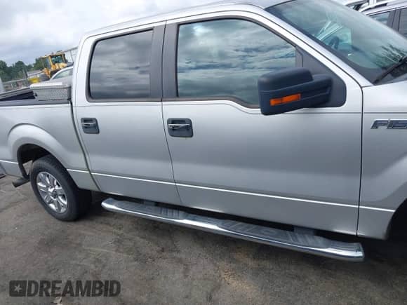 2013 Ford F-150 XL with VIN 1FTFW1CF9DFA85891, listed as a IAAI auction lot 43187833 with 194,635 mi miles and . Bid and sale history available at DreamBid. Image 13.