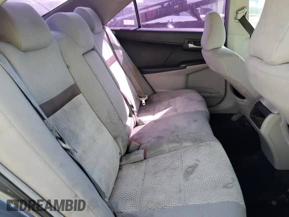 2012 Toyota Camry L z VIN 4T1BF1FK9CU038051, wystawiony jako Copart lot #82194655 z przebiegiem 202 434 mil mil oraz Czysty tytuł • Clean title. Historia ofert i sprzedaży dostępna na DreamBid. Obrazek 10.