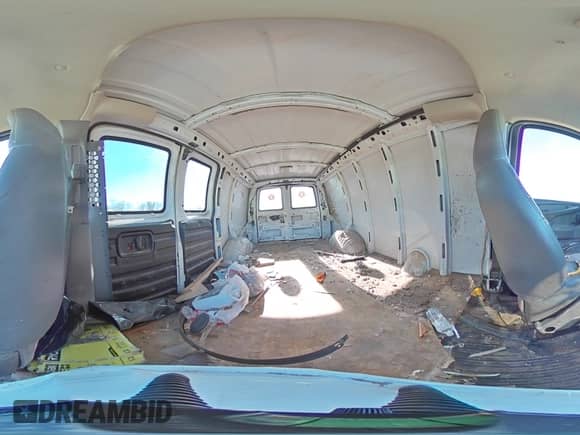 2005 Chevrolet Express Cargo Y3H Paratransit с VIN 1GCGG25U651131128, выставлен на аукционе Copart как лот 88165385 с пробегом 319 645 миль миль и Списание • Salvage title. История ставок и продаж доступна на DreamBid. Изображение 14.