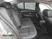 2007 BMW 7 Series 750i z VIN WBAHL83527DT09744, wystawiony jako Copart lot #62309195 z przebiegiem 118 242 mil mil oraz Szkoda całkowita • Salvage title. Historia ofert i sprzedaży dostępna na DreamBid. Obrazek 10.