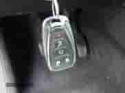 2020 Chevrolet Traverse LT z VIN 1GNEVHKWXLJ147035, wystawiony jako IAAI lot #43049671 z przebiegiem 93 340 mil mil oraz . Historia ofert i sprzedaży dostępna na DreamBid. Obrazek 11.