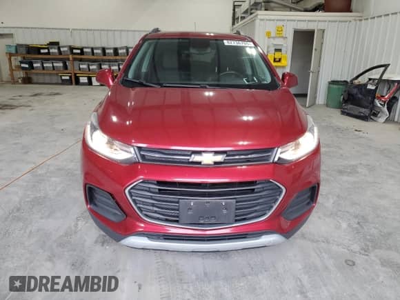 2018 Chevrolet Trax LT with VIN 3GNCJPSB5JL321030, listed as a Copart auction lot 82736705 with 56,047 mi miles and Salvage title. Bid and sale history available at DreamBid. Image 5.