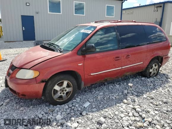 2004 Dodge Caravan SXT with VIN 2D4GP44L84R570834, listed as a Copart auction lot 70936545 with Not provided miles and Salvage title. Bid and sale history available at DreamBid. Image 1.
