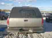 1999 Chevrolet Suburban with VIN 1GNFK16R0XJ498194, listed as a Copart auction lot 90438125 with 266,394 mi miles and Clean title. Bid and sale history available at DreamBid. Image 6.