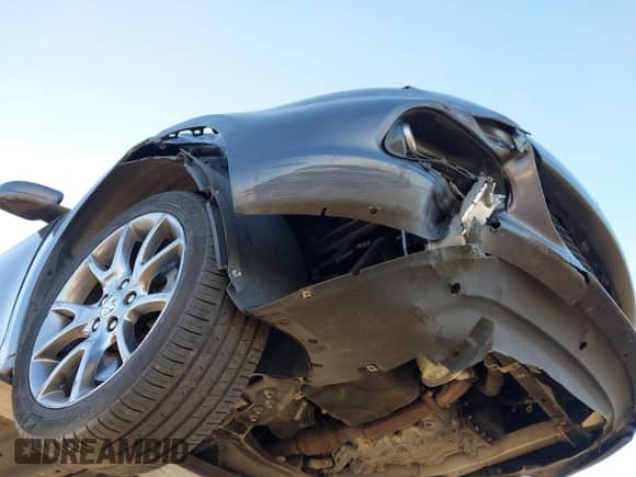 2015 Dodge Dart SXT with VIN 1C3CDFBB4FD213493, listed as a IAAI auction lot 43495475 with 139,184 mi miles and . Bid and sale history available at DreamBid. Image 12.