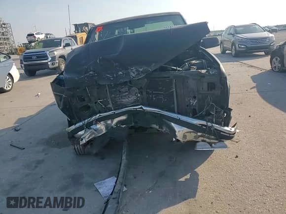 1998 Chevrolet Silverado 1500 z VIN 1GCEC19M8WE229840, wystawiony jako Copart lot #69066275 z przebiegiem 323 052 mil mil oraz Szkoda całkowita • Salvage title. Historia ofert i sprzedaży dostępna na DreamBid. Obrazek 13.