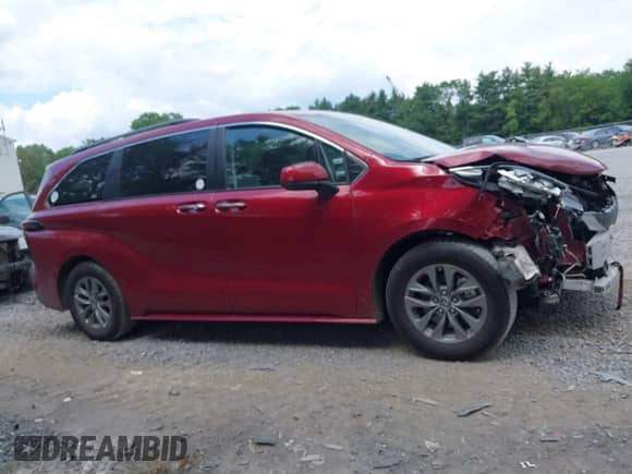 2022 Toyota Sienna XLE z VIN 5TDJSKFCXNS059539, wystawiony jako IAAI lot #42608470 z przebiegiem 65 447 mil mil oraz . Historia ofert i sprzedaży dostępna na DreamBid. Obrazek 13.