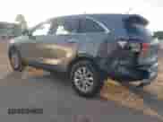 2019 Kia Sorento L z VIN 5XYPG4A30KG610696, wystawiony jako IAAI lot #43328782 z przebiegiem 76 151 mil mil oraz . Historia ofert i sprzedaży dostępna na DreamBid. Obrazek 3.