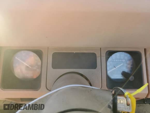 1989 Jeep Wrangler с VIN 2J4FY49T8KJ165030, выставлен на аукционе Copart как лот 85388684 с пробегом 129 234 миль миль и Чистый • Clean title. История ставок и продаж доступна на DreamBid. Изображение 9.