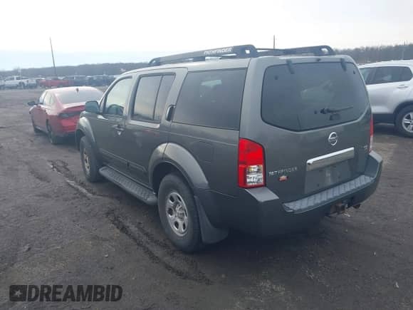 2007 Nissan Pathfinder S z VIN 5N1AR18W07C610784, wystawiony jako IAAI lot #41517478 z przebiegiem 194 563 mil mil oraz . Historia ofert i sprzedaży dostępna na DreamBid. Obrazek 3.