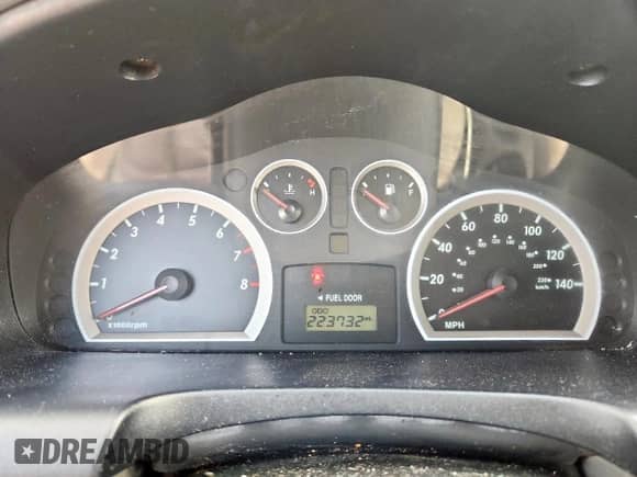 2006 Hyundai Santa Fe GLS z VIN KM8SC13D76U057698, wystawiony jako Copart lot #69839375 z przebiegiem 223 732 mil mil oraz Szkoda całkowita • Salvage title. Historia ofert i sprzedaży dostępna na DreamBid. Obrazek 9.