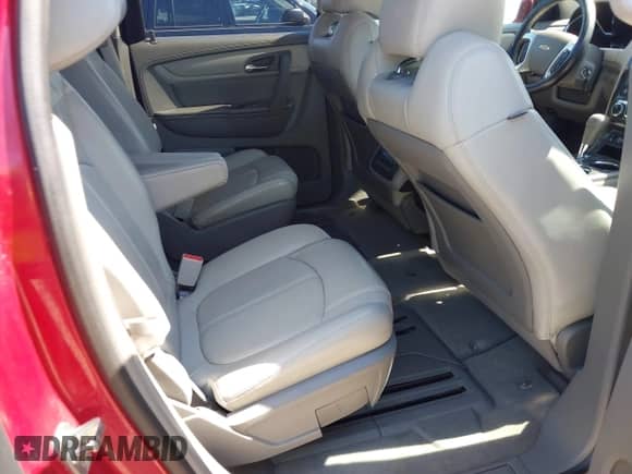 2013 Chevrolet Traverse LT с VIN 1GNKRJKD1DJ267787, выставлен на аукционе IAAI как лот 42863462 с пробегом 151 088 миль миль и . История ставок и продаж доступна на DreamBid. Изображение 8.