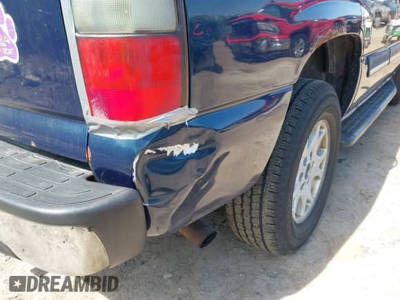 2006 Chevrolet Tahoe LS with VIN 1GNEK13T16J153587, listed as a IAAI auction lot 42244487 with 314,200 mi miles and . Bid and sale history available at DreamBid. Image 6.