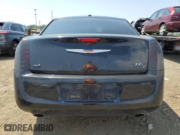 2014 Chrysler 300 S with VIN 2C3CCAGT9EH120722, listed as a Copart auction lot 67500285 with 172,983 mi miles and Clean title. Bid and sale history available at DreamBid. Image 6.