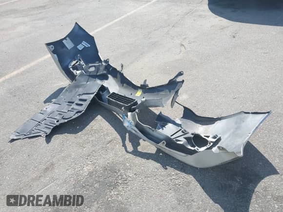 2013 Toyota Camry SE z VIN 4T1BF1FK5DU276626, wystawiony jako IAAI lot #43279805 z przebiegiem 261 775 mil mil oraz . Historia ofert i sprzedaży dostępna na DreamBid. Obrazek 12.