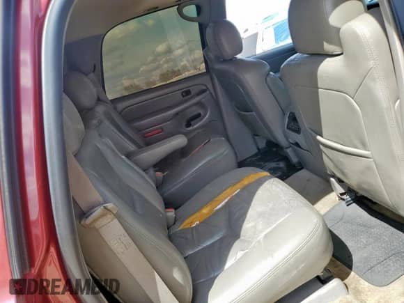 2004 Chevrolet Tahoe LT с VIN 1GNEC13Z44R308049, выставлен на аукционе Copart как лот 85307235 с пробегом 215 108 миль миль и Списание • Salvage title. История ставок и продаж доступна на DreamBid. Изображение 11.
