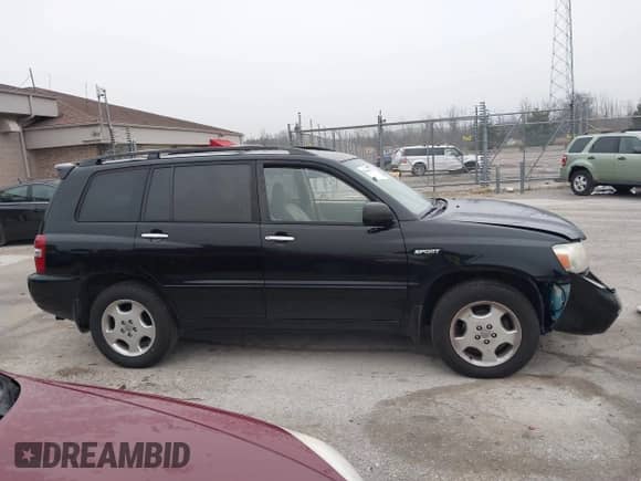 2007 Toyota Highlander с VIN JTEGP21A970131043, выставлен на аукционе IAAI как лот 40944131 с пробегом 229 148 миль миль и . История ставок и продаж доступна на DreamBid. Изображение 13.