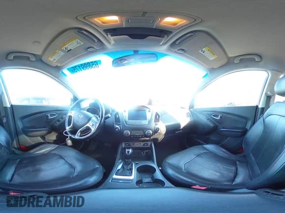 2014 Hyundai Tucson Walking Dead Edition z VIN KM8JUCAG1EU939644, wystawiony jako Copart lot #65899175 z przebiegiem 171 118 mil mil oraz Szkoda całkowita • Salvage title. Historia ofert i sprzedaży dostępna na DreamBid. Obrazek 15.