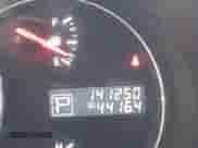 2014 Nissan Maxima S z VIN 1N4AA5AP2EC455471, wystawiony jako IAAI lot #42851850 z przebiegiem 141 250 mil mil oraz . Historia ofert i sprzedaży dostępna na DreamBid. Obrazek 16.