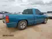 2002 Chevrolet Silverado 1500 z VIN 1GCEC14W22Z220823, wystawiony jako Copart lot #65223415 z przebiegiem 263 709 mil mil oraz Szkoda całkowita • Salvage title. Historia ofert i sprzedaży dostępna na DreamBid. Obrazek 3.