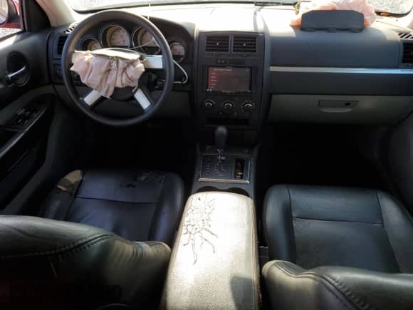 2008 Dodge Magnum with VIN 2D4FV47T68H111844, listed as a Copart auction lot 60746465 with 197,076 mi miles and Salvage title. Bid and sale history available at DreamBid. Image 8.