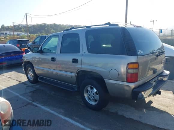 2000 Chevrolet Tahoe LS с VIN 1GNEC13TXYJ103786, выставлен на аукционе IAAI как лот 42534010 с пробегом Не указан миль и . История ставок и продаж доступна на DreamBid. Изображение 3.