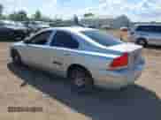 2007 Volvo S60 2.5L Turbo с VIN YV1RH592272609729, выставлен на аукционе IAAI как лот 43079885 с пробегом 222 757 миль миль и . История ставок и продаж доступна на DreamBid. Изображение 3.