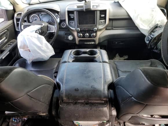 2019 Ram 1500 Laramie с VIN 1C6SRFJT9KN505798, выставлен на аукционе Copart как лот 64776745 с пробегом Не указан миль и Списание • Salvage title. История ставок и продаж доступна на DreamBid. Изображение 8.