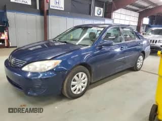 2006 Toyota Camry LE with VIN 4T1BE32K66U142750, listed as a Copart auction lot 89796335 with 232,596 mi miles and Clean title. Bid and sale history available at DreamBid. Image 1.