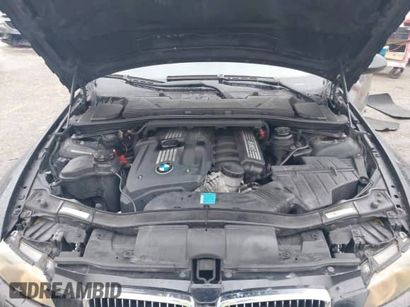 2007 BMW 3 Series 328i with VIN WBAWB33597PV71577, listed as a IAAI auction lot 41368831 with 217,639 mi miles and . Bid and sale history available at DreamBid. Image 10.