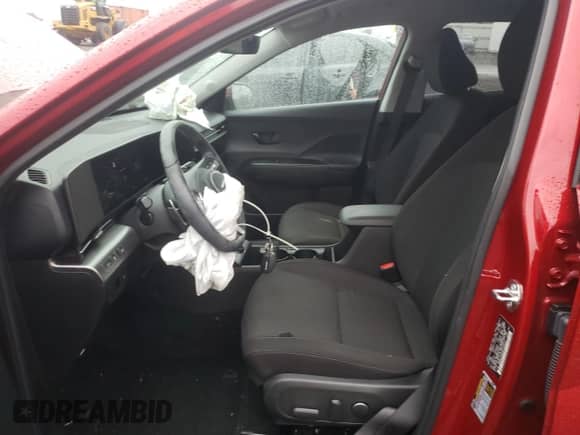 2024 Hyundai Kona SEL с VIN KM8HCCAB2RU164010, выставлен на аукционе Copart как лот 87077115 с пробегом 6 466 миль миль и Списание • Salvage title. История ставок и продаж доступна на DreamBid. Изображение 7.