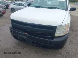 2008 Chevrolet Silverado 1500 Work Truck z VIN 1GCEC140X8Z151612, wystawiony jako IAAI lot #43390613 z przebiegiem 234 579 mil mil oraz . Historia ofert i sprzedaży dostępna na DreamBid. Obrazek 6.