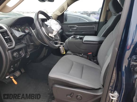 2020 Ram 1500 Big Horn z VIN 1C6RREFGXLN112379, wystawiony jako Copart lot #42867315 z przebiegiem 47 993 mil mil oraz Szkoda całkowita • Salvage title. Historia ofert i sprzedaży dostępna na DreamBid. Obrazek 7.