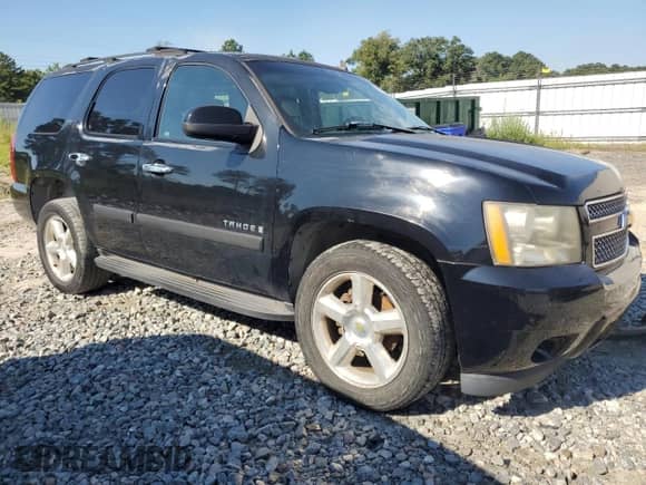 2007 Chevrolet Tahoe LT z VIN 1GNFK13017J127793, wystawiony jako Copart lot #67280845 z przebiegiem 240 332 mil mil oraz Szkoda całkowita • Salvage title. Historia ofert i sprzedaży dostępna na DreamBid. Obrazek 4.