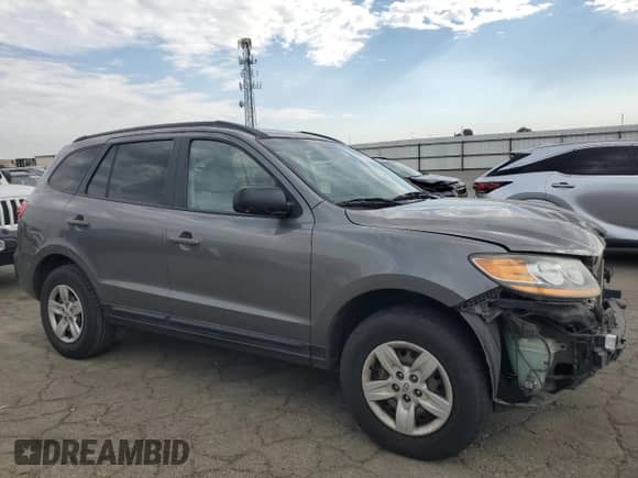 2009 Hyundai Santa Fe GLS с VIN 5NMSG13D39H272080, выставлен на аукционе Copart как лот 81777055 с пробегом 132 397 миль миль и Списание • Salvage title. История ставок и продаж доступна на DreamBid. Изображение 4.