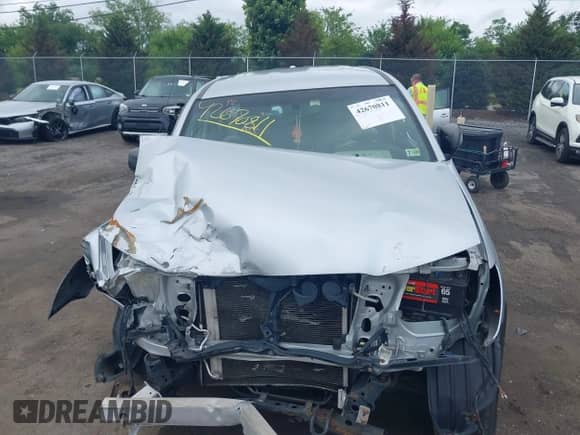 2009 Toyota Tacoma PreRunner z VIN 3TMJU62N99M077383, wystawiony jako IAAI lot #42670811 z przebiegiem 168 908 mil mil oraz . Historia ofert i sprzedaży dostępna na DreamBid. Obrazek 13.
