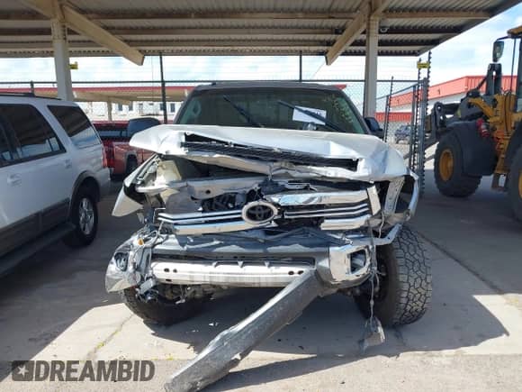 2017 Toyota Tundra SR5 with VIN 5TFRY5F15HX214109, listed as a IAAI auction lot 42181518 with 78,251 mi miles and . Bid and sale history available at DreamBid. Image 6.