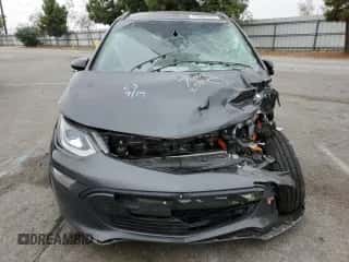 2017 Chevrolet Bolt EV Premier z VIN 1G1FX6S02H4140974, wystawiony jako Copart lot #69942603 z przebiegiem 107 935 mil mil oraz . Historia ofert i sprzedaży dostępna na DreamBid. Obrazek 5.