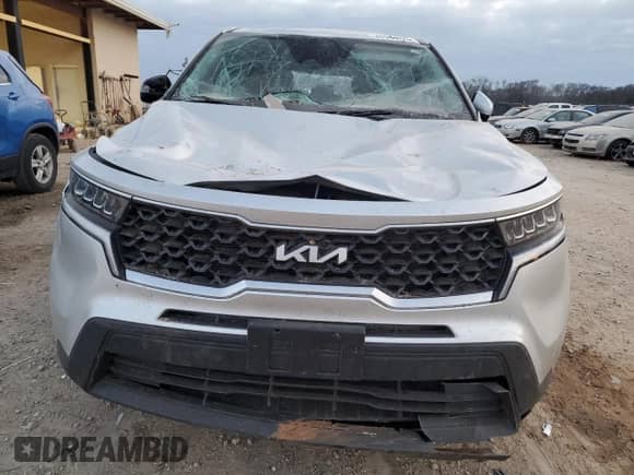 2022 Kia Sorento LX with VIN 5XYRG4LC5NG138053, listed as a Copart auction lot 45944925 with 47,724 mi miles and Salvage title. Bid and sale history available at DreamBid. Image 5.