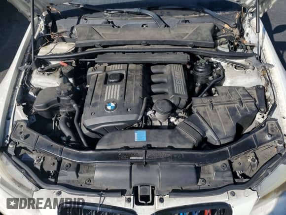 2011 BMW 3 Series 328i с VIN WBAPH5G55BNM72915, выставлен на аукционе Copart как лот 71501495 с пробегом 176 073 миль миль и Чистый • Clean title. История ставок и продаж доступна на DreamBid. Изображение 11.