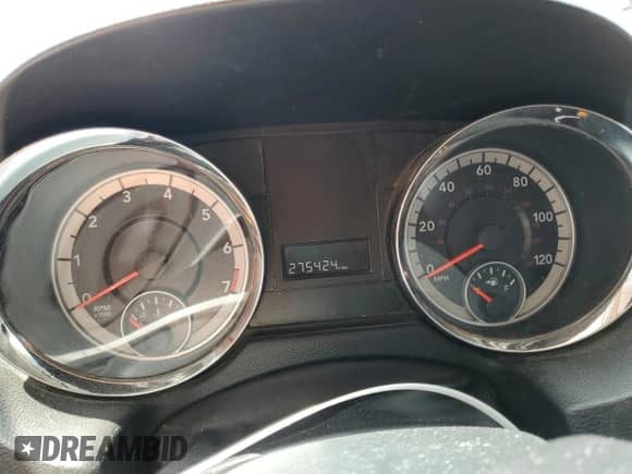 2014 Dodge Grand Caravan SE with VIN 2C4RDGBG4ER103210, listed as a Copart auction lot 68393365 with 275,424 mi miles and Salvage title. Bid and sale history available at DreamBid. Image 9.
