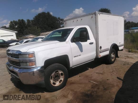 2015 Chevrolet Silverado 2500HD with VIN 1GB0CUEGXFZ108901, listed as a IAAI auction lot 43172292 with 222,616 mi miles and . Bid and sale history available at DreamBid. Image 2.