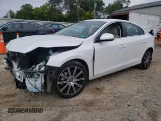 2017 Volvo S60 Inscription Platinum с VIN LYV402TMXHB126229, выставлен на аукционе Copart как лот 80331105 с пробегом 60 234 миль миль и Списание • Salvage title. История ставок и продаж доступна на DreamBid. Изображение 1.