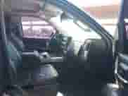 2018 Chevrolet Silverado 1500 LTZ z VIN 3GCUKSEC1JG495350, wystawiony jako IAAI lot #43318196 z przebiegiem 139 694 mil mil oraz . Historia ofert i sprzedaży dostępna na DreamBid. Obrazek 5.